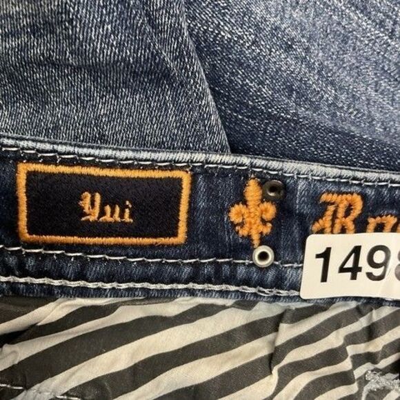 Rock Revival Yui Wash Embellished Stretch Denim Bootcut Jeans Women Size 31X32 - Picture 4 of 15